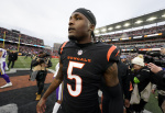 Tee Higgins reportedly wont sign extension with Bengals before deadline will be free agent in 2025 Yahoo Sports Tee Higgins reportedly wont sign extension with Bengals before deadline will be free agent in 2025 Yahoo Sports