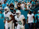 Dolphins Tyreek Hill detained by police outside stadium is playing in opener vs Jaguars  South Florida Sun Sentinel