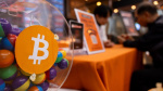 Bitcoin hits 100000 as Trump era hopes grow  Financial Times Bitcoin hits 100000 as Trump era hopes grow  Financial Times