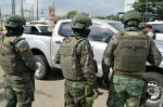 Hitmen mow down cartelbusting colonel in violencetorn Ecuador  Yahoo