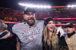 Taylor Swift joins Travis Kelce for Cleveland visit lunch at JoJos Bar in Chagrin Falls  Clevelandcom