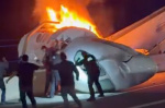 1 killed when small plane crashes on Texas highway People leave vehicles to try to help  AP News