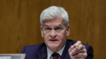 Almost an insult Republican senator slams CDC over autism vaccines website  USA Today