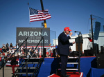 Trump suggests those who leak government information should be shot  Al Jazeera