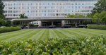 Woman shot after failing to stop at CIA headquarters gate sources say  CBS News Woman shot after failing to stop at CIA headquarters gate sources say  CBS News