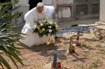 Pope visits US ambassador on July 4 after prayers at Lampedusa cemetery for migrant victims  AP News