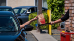 Investor Nelson Peltz prepares bid for US burger chain Wendys  Financial Times