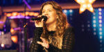 A PR pro says Kelly Clarkson made one big mistake in her feud with a Brooklyn toy shop  Business Insider